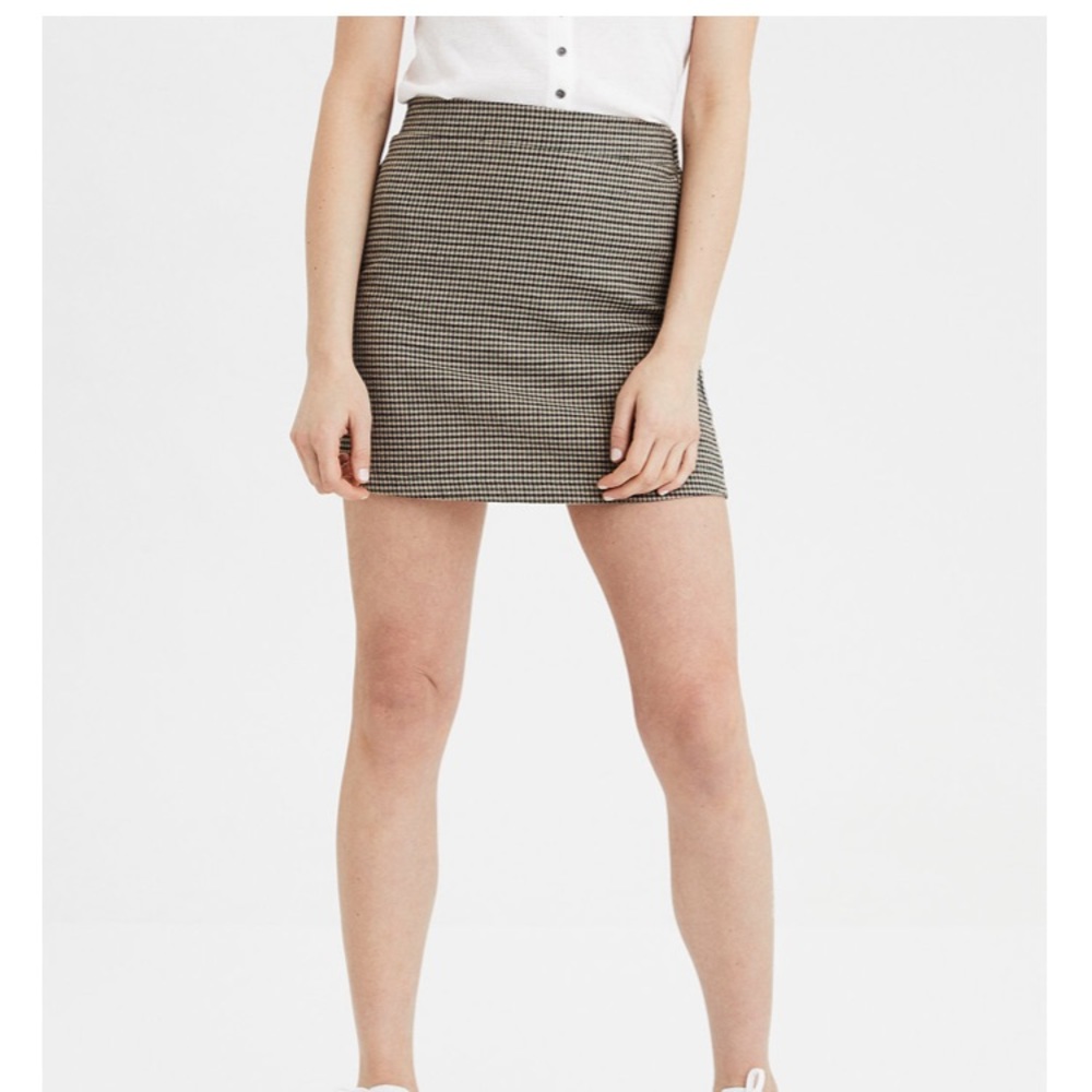 American Eagle “AE Plaid Mini Skirt”
